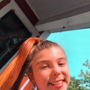 Meet your Posher, Abigail